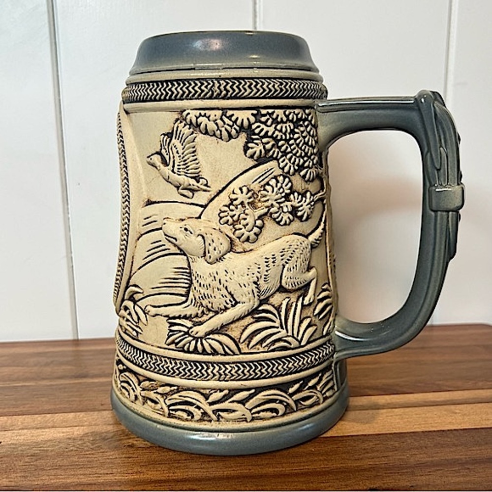Vintage Beer Stein Hunting Dogs